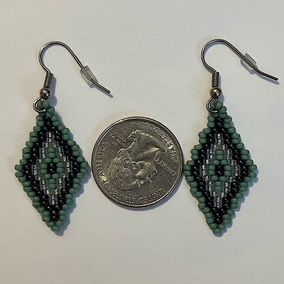 HAND CRAFTED BOHEMIAN BEADED EARRINGS *NEW *JAPANESE GLASS BEADS *LIGHTWEIGHT - Picture 4 of 5